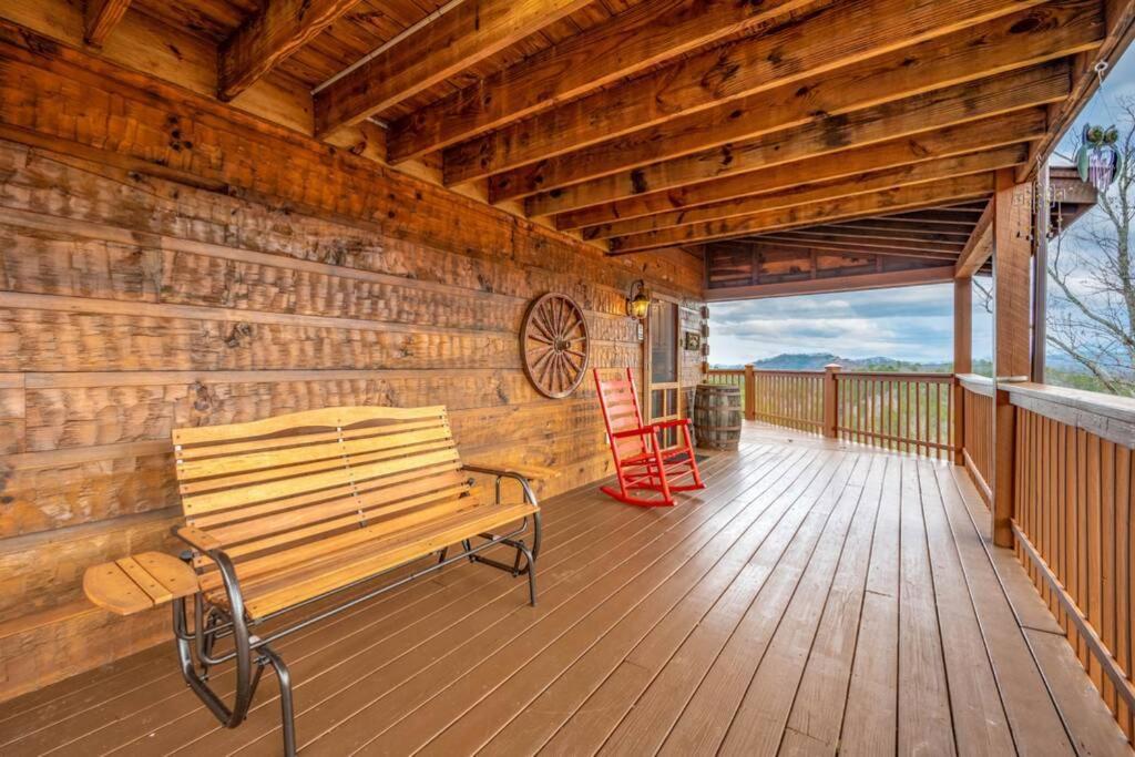 Over The Mountain - Smoky Mountain View Cabin เซอเวียร์วีล ภายนอก รูปภาพ