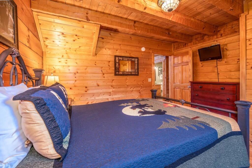 Over The Mountain - Smoky Mountain View Cabin เซอเวียร์วีล ภายนอก รูปภาพ